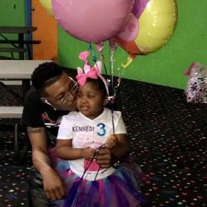 Meet your Posher, Kenneth